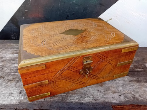 Brass bound trinket box - bound,