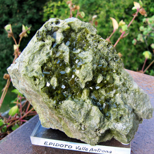 Minerali cristalli epidoto - di,