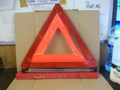 Auto triangolo di - triangolo,