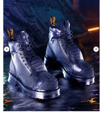 Stivali stringati DR. MARTENS