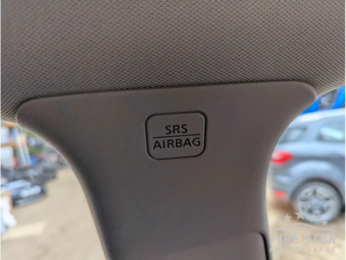 Nissan qashqai tetto srs borsa - nissan,