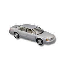 1/18 CADILLAC DEVILLE DTS 2000