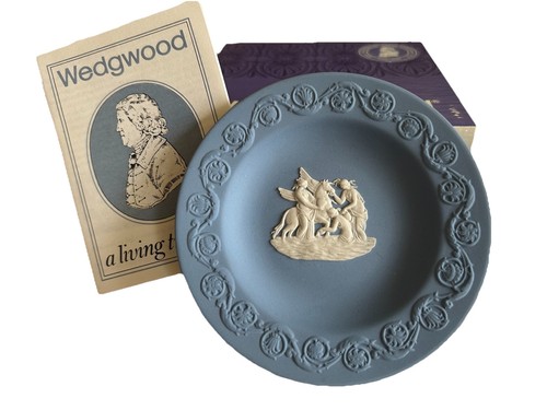 Wedgwood jasper round tray - round,