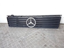 MASCHERINA ANTERIORE PER MERCEDES MB100 Serie (81>95)