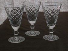 3 bicchieri cordiali con piedi in cristallo taglio adorabile - ex condizioni