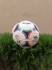 Pallone tango adidas 1982 Winner