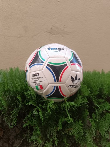 Pallone tango adidas 1982