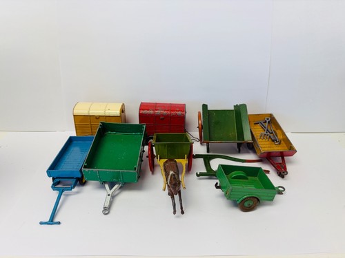 Dinky britains corgi farm - britains,,