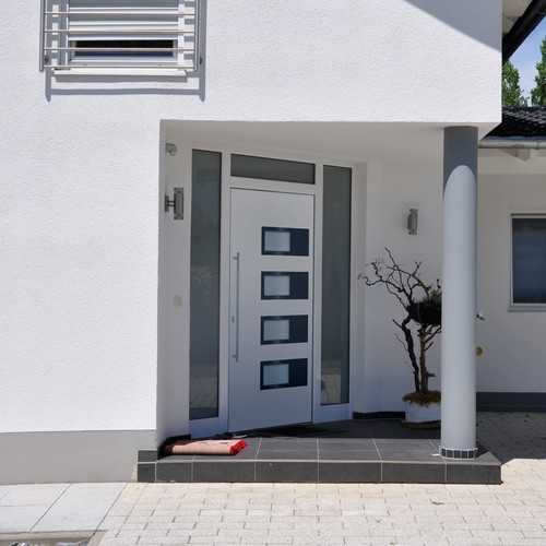 Front door - front, porta