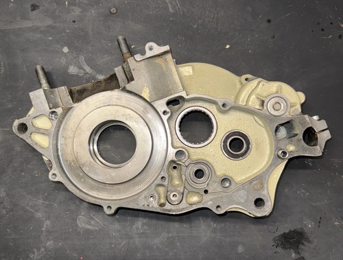 Carter moteur coté - moteur, (coté