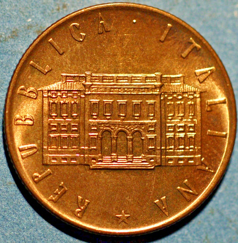 1981 italy 200 lire - 1981, fao