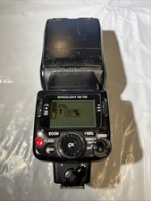 Nikon Speedlight SB-700 Flash