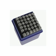 Set punzoni alfanumerici 36pz