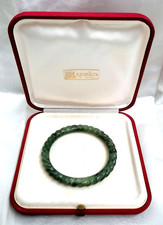 BELLISSIMO BRACCIALE SCOLPITO AD ANELLO IN AUTENTICA GIADA VERDE, CINA, 1900.