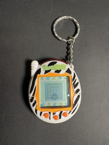 2004 bandai tamagotchi - 2004,