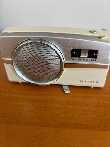 Vecchia radio epoca a - vecchia, d'epoca