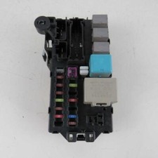 Scatola fusibili 85980-B1010 per DAIHATSU SIRION MK2 M200 1.3 2004-2015 usata (46945)