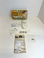 Revell 1963 1:32 Modellino