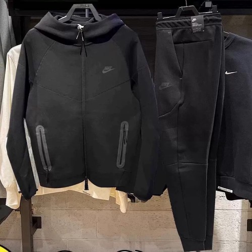 Nike tuta sportiva uomo nera