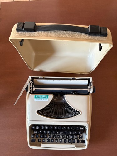 Macchina scrivere vintage - scrivere,
