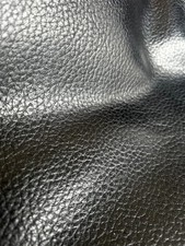 Vera pelle montone color nero