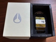 Orologio Nixon THE Rotolog Con Cinturino In Acciaio Inox Giallo Con Accessori