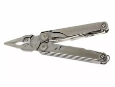 Pinza Leatherman surge silver