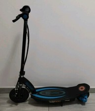 monopattino elettrico per bambini.   Razor E100