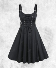 Abito corto sexy con borchie e