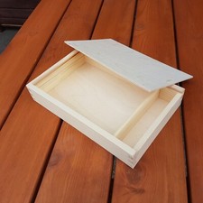 SCATOLA PIATTA IN LEGNO CON COPERCHIO SCORREVOLE LUNGA 29 CM, NON VERNICIATA