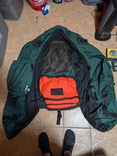 tubo galleggiante verde e