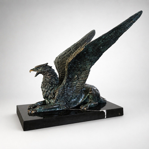 Scultura grifone bronzo lastra