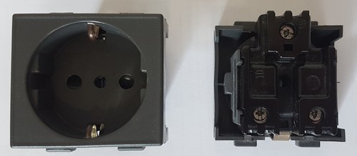 Presa schuko siemens - 10, a