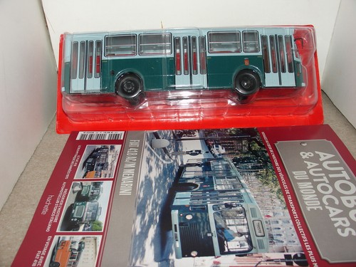 Autobus monde 68 - monde,