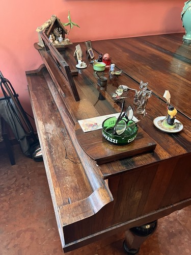 Pianoforte mezza coda - a,