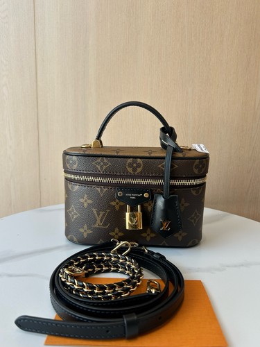 Louis vuitton vanity - louis,