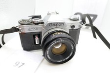 Canon AT-1 35 mm fotocamera reflex pellicola manuale con obiettivo Canon 50 mm F/1.8 FD revisionata