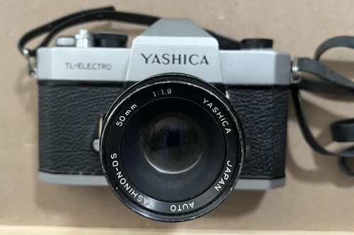 Macchina fotografica pellicola