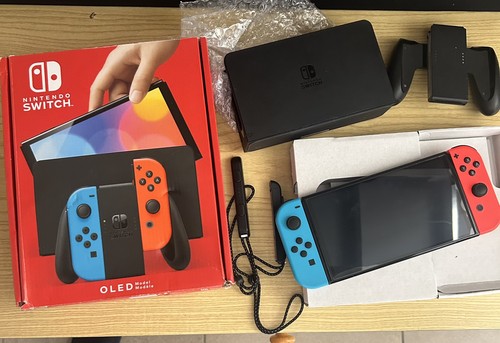 Nintendo switch modello - nintendo,