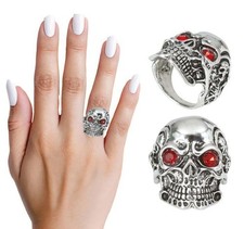 Anello in metallo a forma di