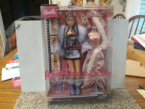 Barbie fashion show teresa - barbie,