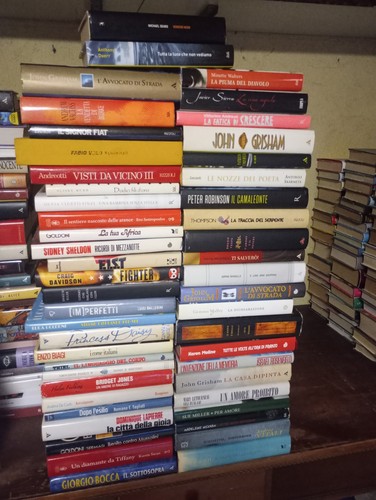 Lotto stock libri vari - di,