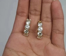 Orecchini a cerchio Huggie