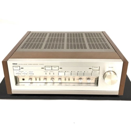 Amplificatore stereo integrato