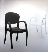 4 POLTRONE DESIGN IN