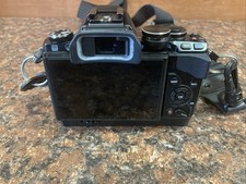 "NO CHARGER" Olympus OM-D