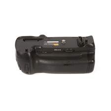 Nikon MB-D16 Battery Grip
