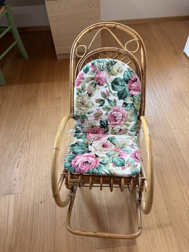 Sedia dondolo rattan da - a, in