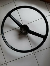 Vecchio volante nero con mozzo