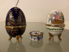 Uova di porcellana AKM